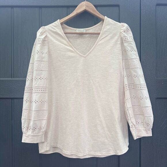 Chenault Puff Sleeve Tee with Eyelet Detail, Cream V-neck L - Picture 1 of 5